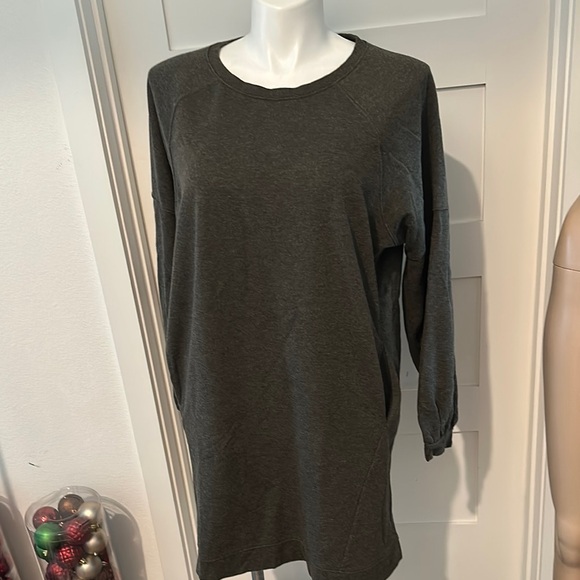 LOFT Dark Gray Long Sleeve Sweatshirt Dress - Picture 1 of 10